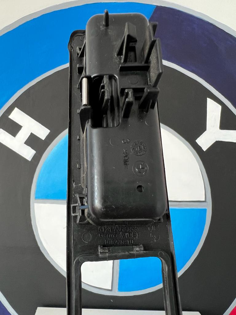 BMW Orijinal Çıkma Bagaj Açma Butonu